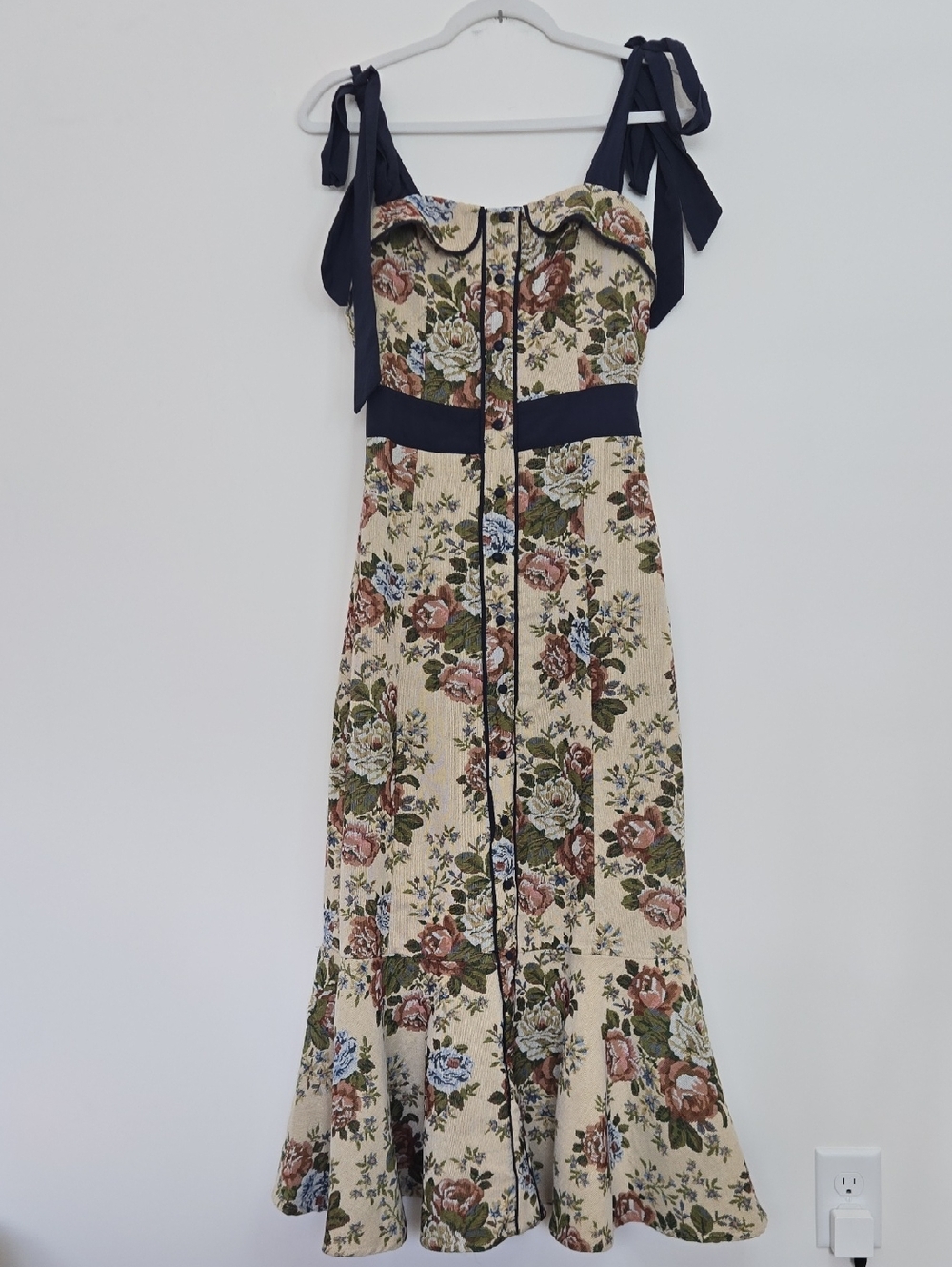 MABLE Floral Tapestry Tie-Shoulder Midi Dress with Ruffle Hem Feminine Size Sm